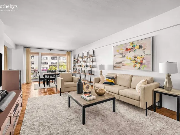 40 E 9th St APT 2G, New York, NY 10003