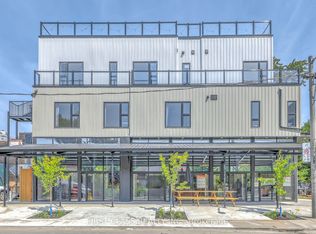 364 Huron St #301, Toronto, ON M5S2G4