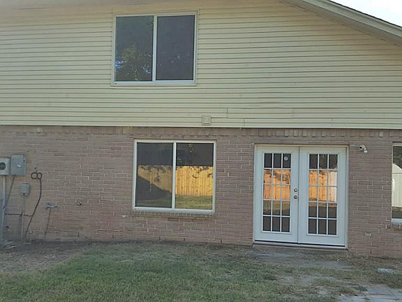 3rd image of 17011 Costero Dr