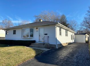 3600 Pheasant Dr, Skokie, IL 60008