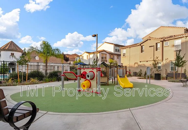 2957 Nimes Ln — Photo 62