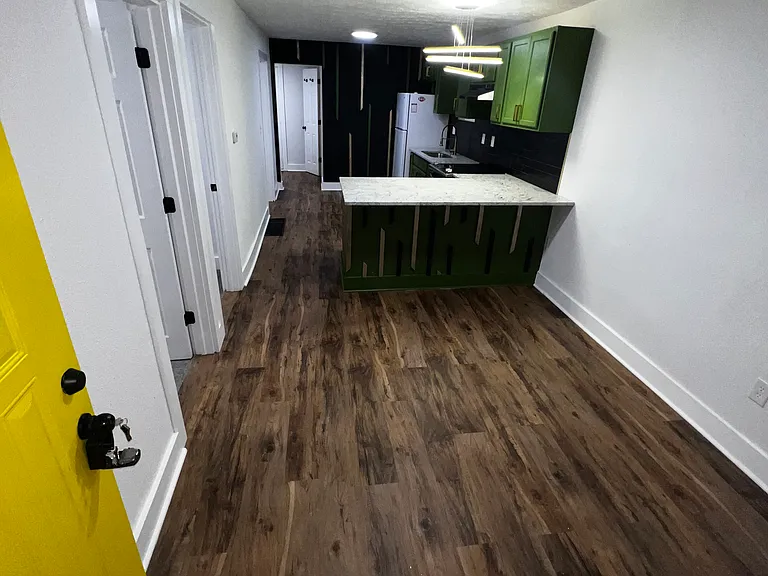 630 N Luett Ave — Photo 3
