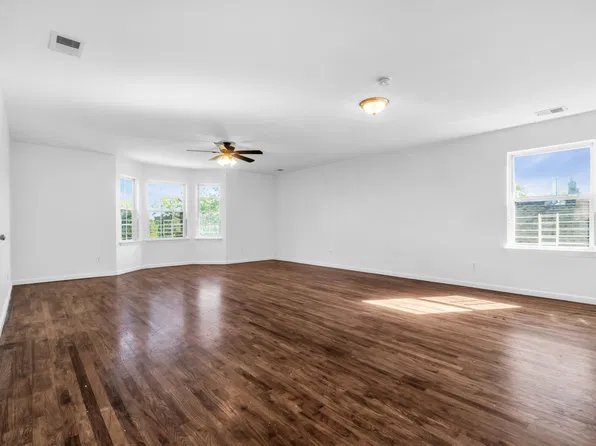 251 S 18th St Floor 2, Newark, NJ 07103