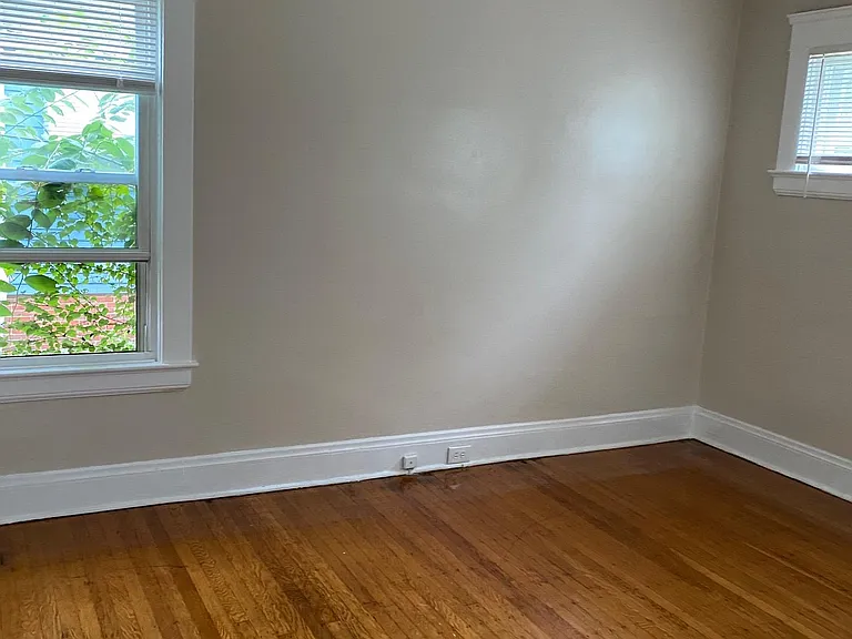 3250 Clarendon Rd #5 — Photo 5