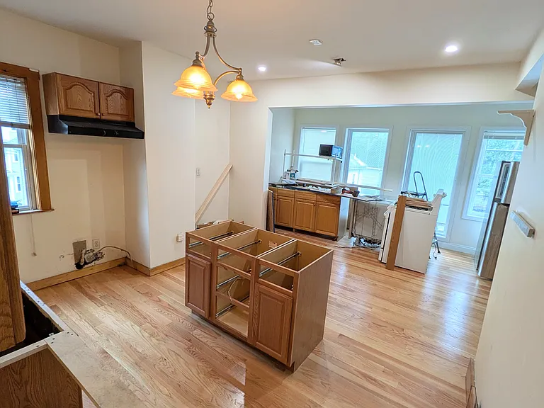 346 Faneuil St #3 — Photo 6
