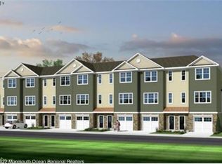 40 Mill Creek Ct, Bayville, NJ 08721