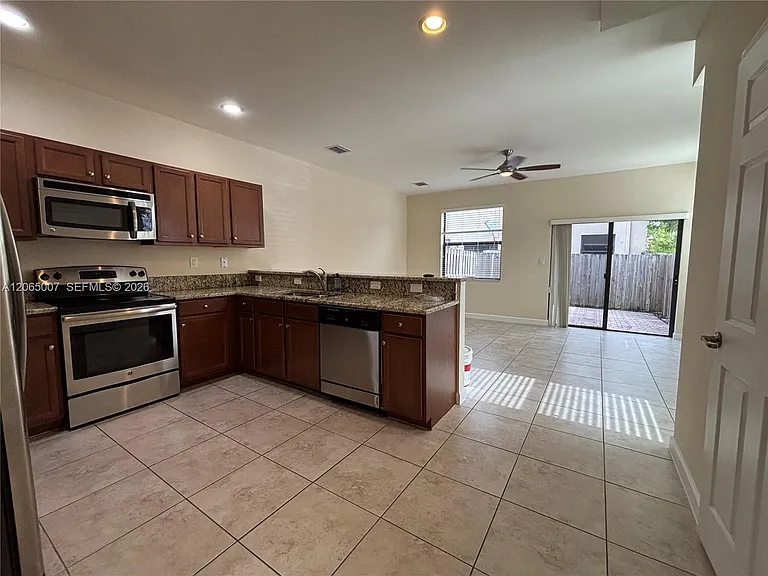 15051 SW 116th St — Photo 5