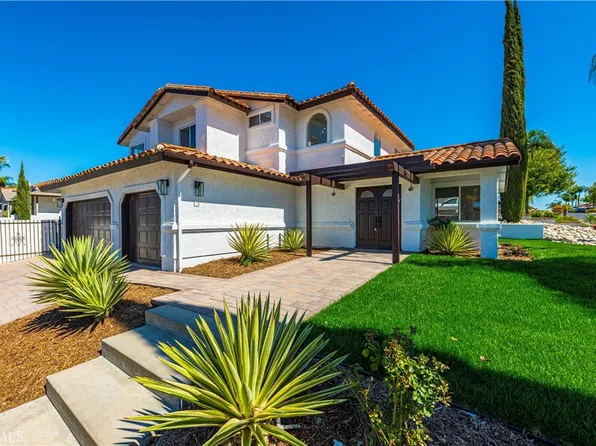22750 Cove View St, Canyon Lake, CA 92587