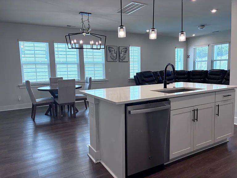 2033 Florine Dr — Photo 10