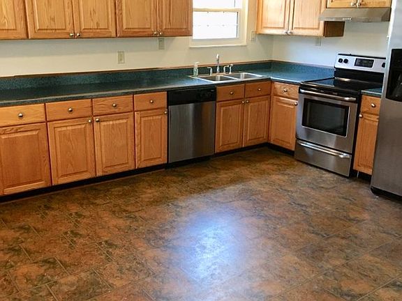 4th image of 3114 Boudinot Ave #2