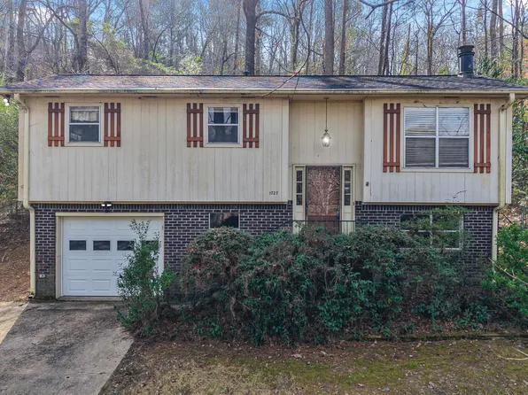 1727 Old Columbiana Rd, Vestavia Hills, AL 35216