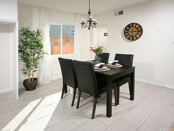 5th image of 7032 Fallbrook Ave