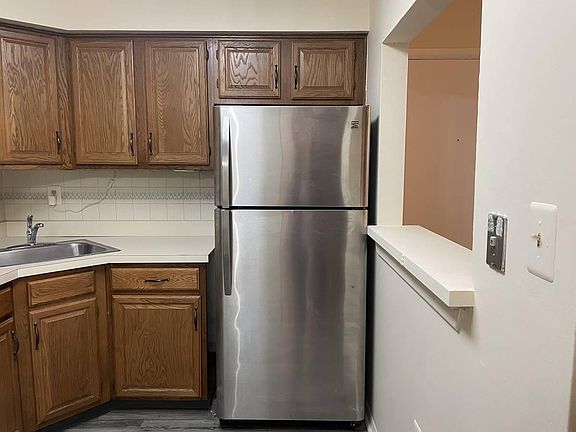 4th image of 8101 Tamarron Dr