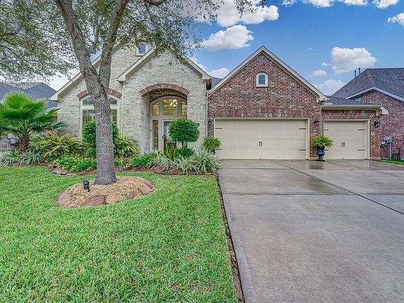 2nd image of 4331 Windmill Hill Dr