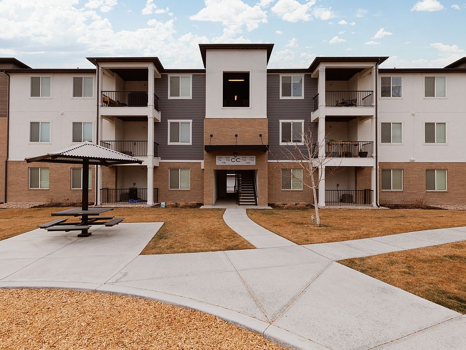 1st image of 714 N 380th St W