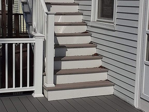 4th image of 35 Manomet Rd