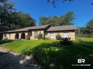 100 La Bonne Dr, Saraland, AL 36571