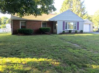 12 Fairlawn Ave, Oxford, MA 01540