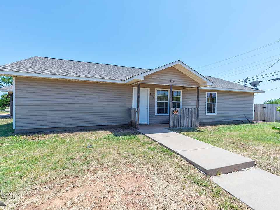 Welcome to this charming and cozy single-story home perfect for easy living! This 4-bedroom, 2-bathroom property features a clean, low-maintenance exterior, a welcoming front porch, and a spacious yard.