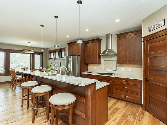 5th image of 1104 NW Cypress Ave