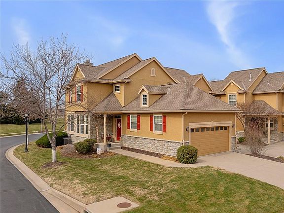 3rd image of 9803 Nieman Pl