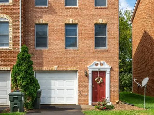 525 Papa Ct, Hagerstown, MD 21740
