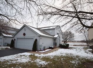 78 King Dr, Streamwood, IL 60107