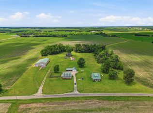 2283 E 2750th St, Kewanee, IL 61443