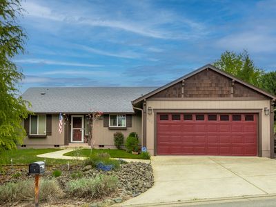 867 N Summerwood St, Roseburg, OR, 97471