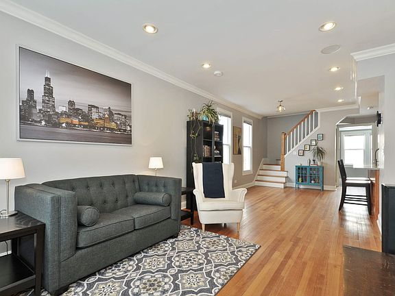 Living Room / Dining Room
