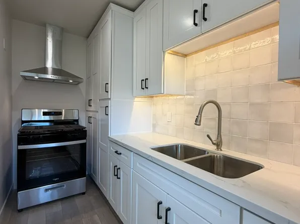 413 S Myers St, Oceanside, CA 92054