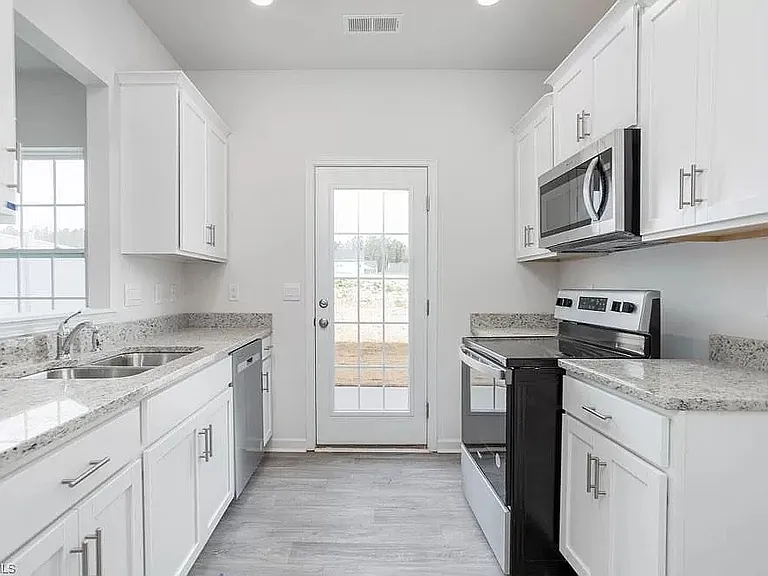 1154 Evelynnview Ln #1 — Photo 4