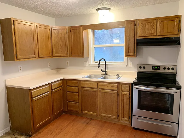 4404 Wabash Ave — Photo 4