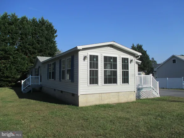 36757 Club House Rd, Ocean View, DE 19970