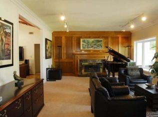 8 Surrey Ln, Rancho Palos Verdes, CA 90275
