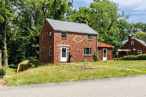 9717 Glendale Rd Photo 1