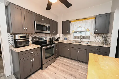 10804 Penfield Ave Photo 1