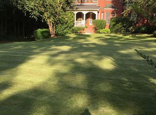 150 Hideaway Dr, Fayetteville, GA 30215