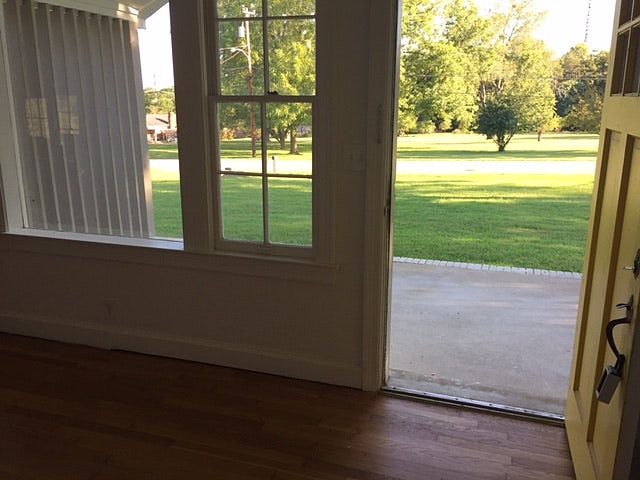 2nd image of 3610 Echo Ln