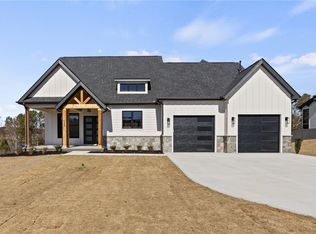 528 Rosedale Way, Seneca, SC 29672