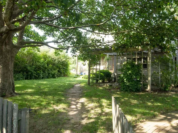 171 Hummock Pond Rd, Nantucket, MA 02554