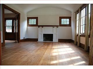 5th image of 1536 Cherry St