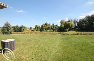 4th image of 49702 Willowood Dr