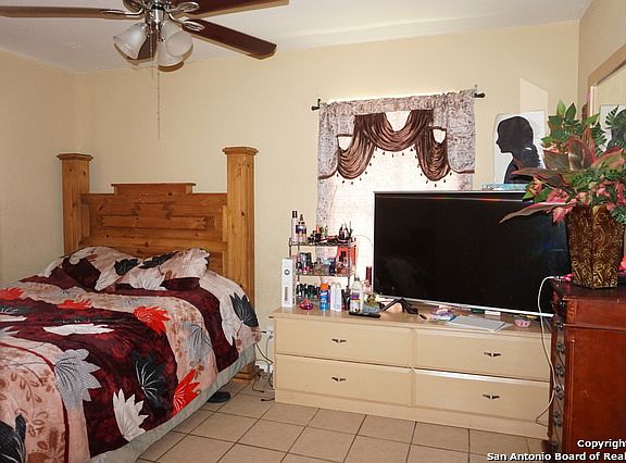 4th image of 7450 Saddlewood St