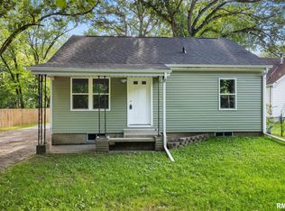 117 Hazel Ct, Creve Coeur, IL