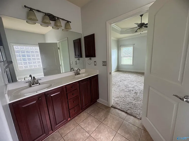 475 E Mossyleaf Dr — Photo 16