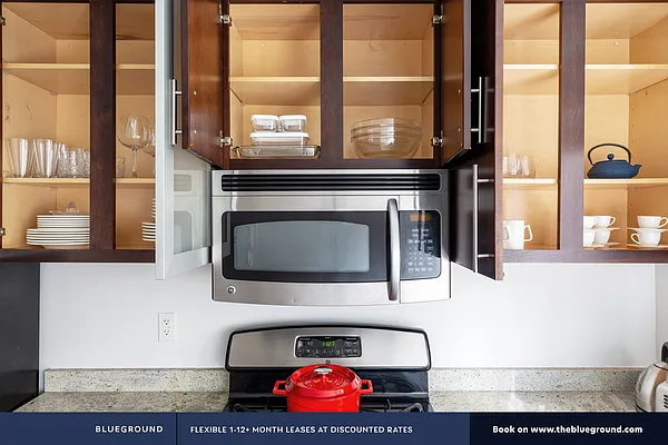 Rented by The Blueground | media 7