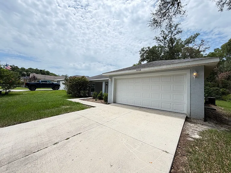 8266 SE 161st Pl — Photo 3