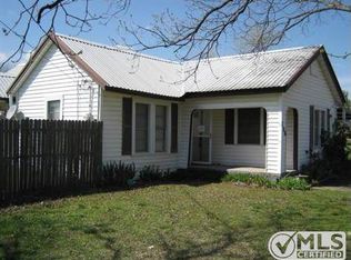 106 N Water St, Savoy, TX 75479