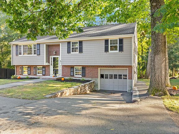 2nd image of 45 Johanna Dr